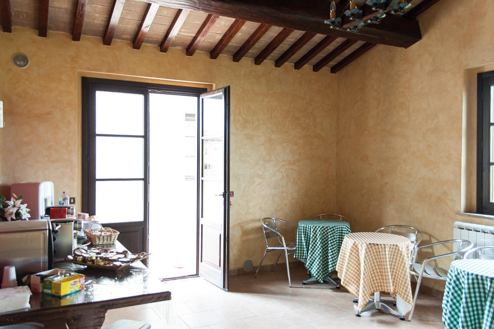 Hôtel Le Stelle Di San Lorenzo à Bastia Umbra Extérieur photo